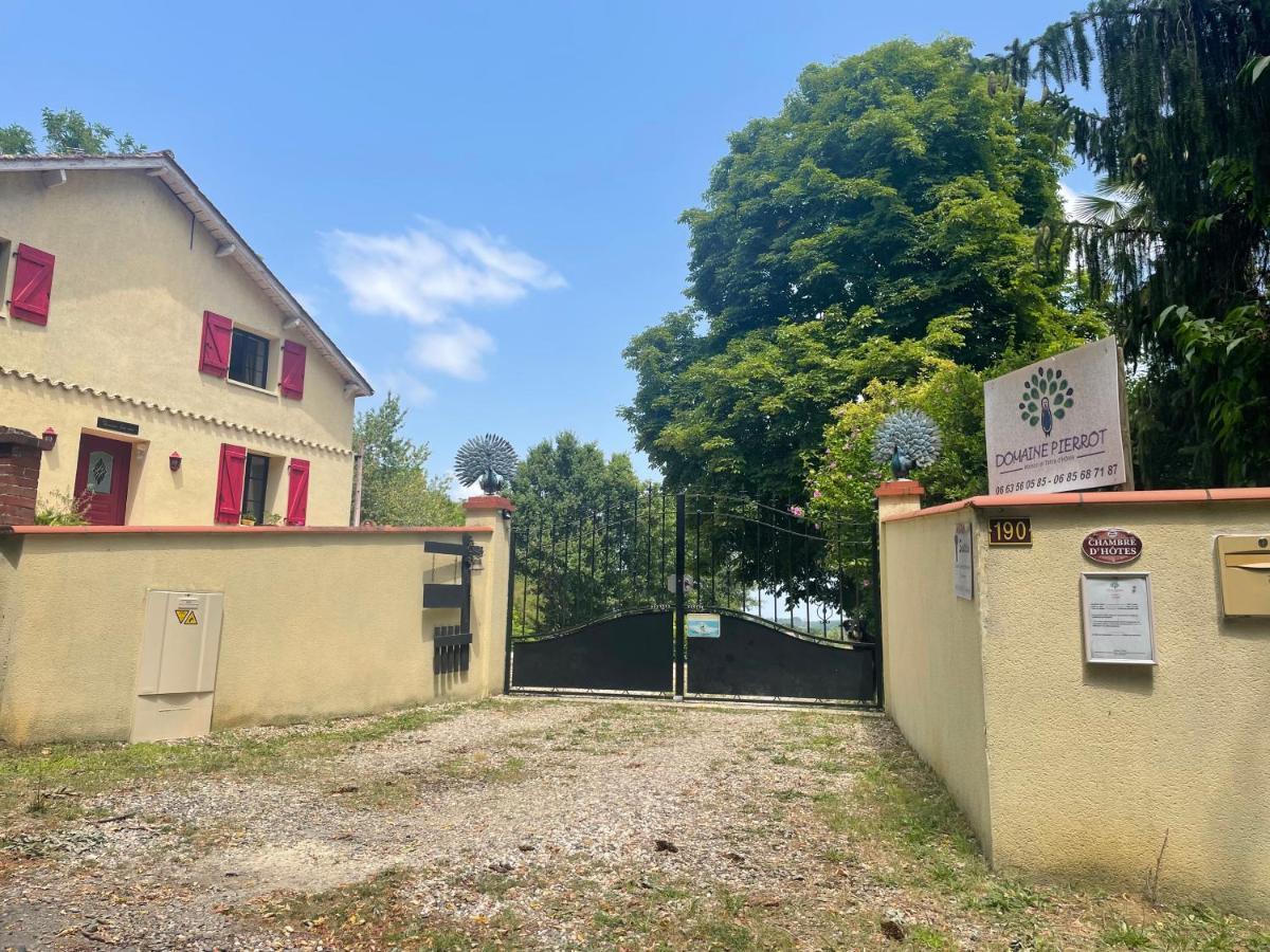 Bed and Breakfast Domaine Pierrot Laujuzan Exterior foto