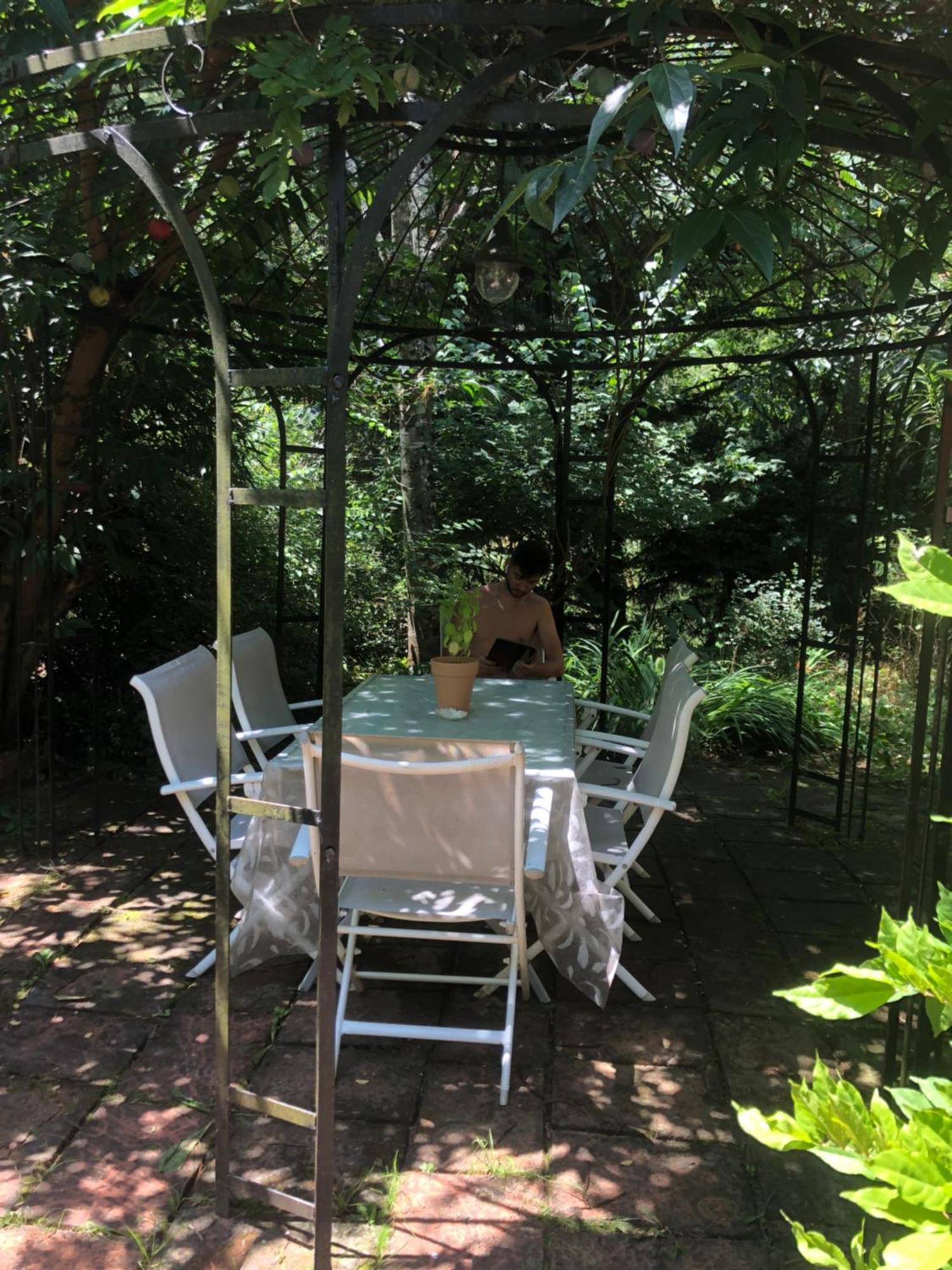 Bed and Breakfast Domaine Pierrot Laujuzan Exterior foto